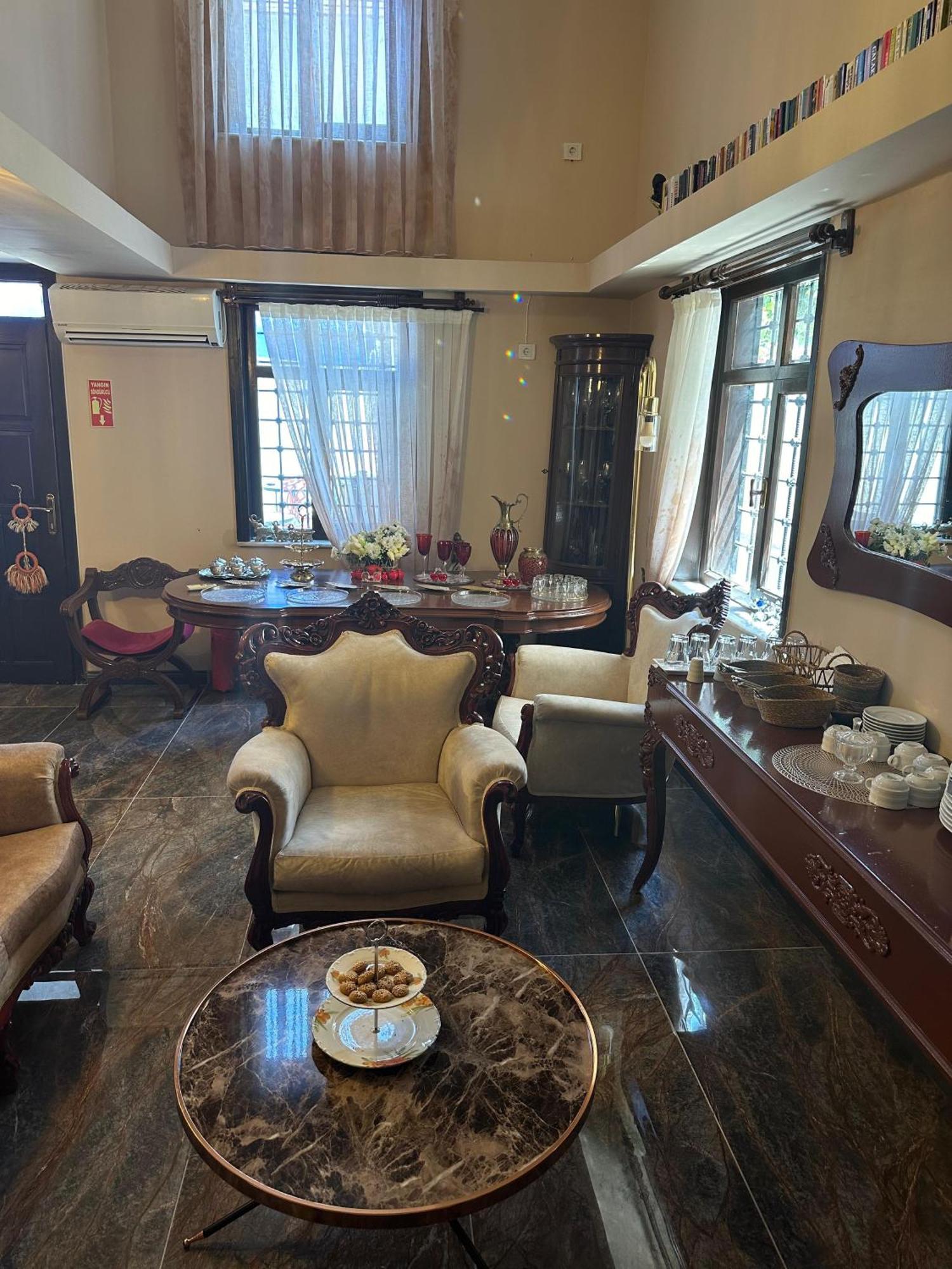 Loost Town Inn Hotel 安塔利亚 外观 照片