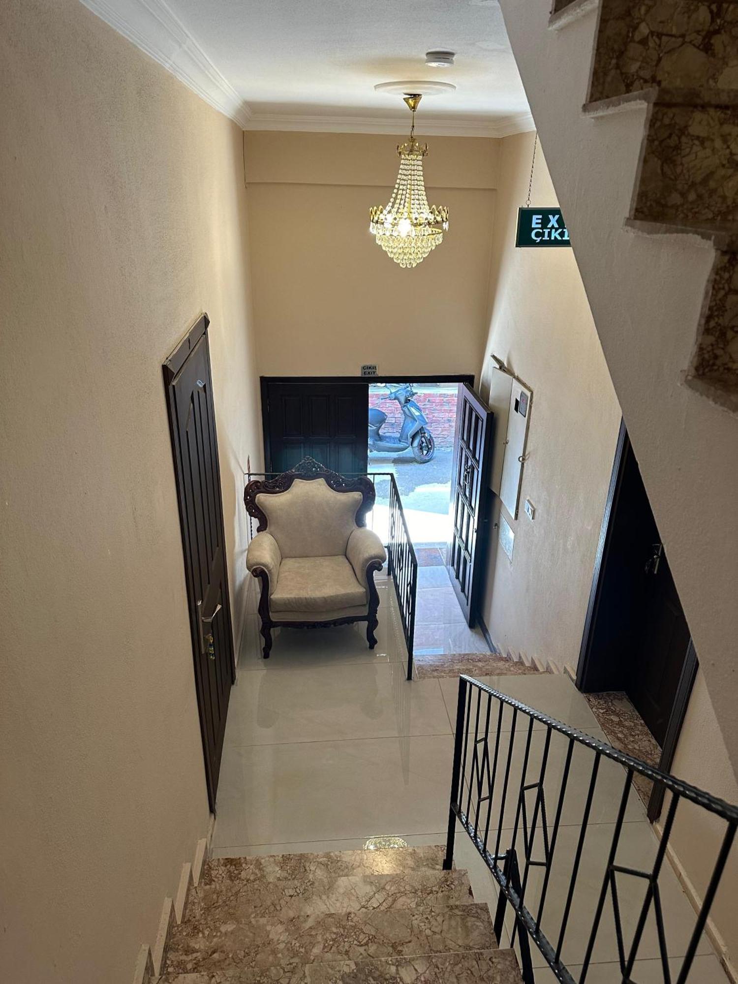 Loost Town Inn Hotel 安塔利亚 外观 照片